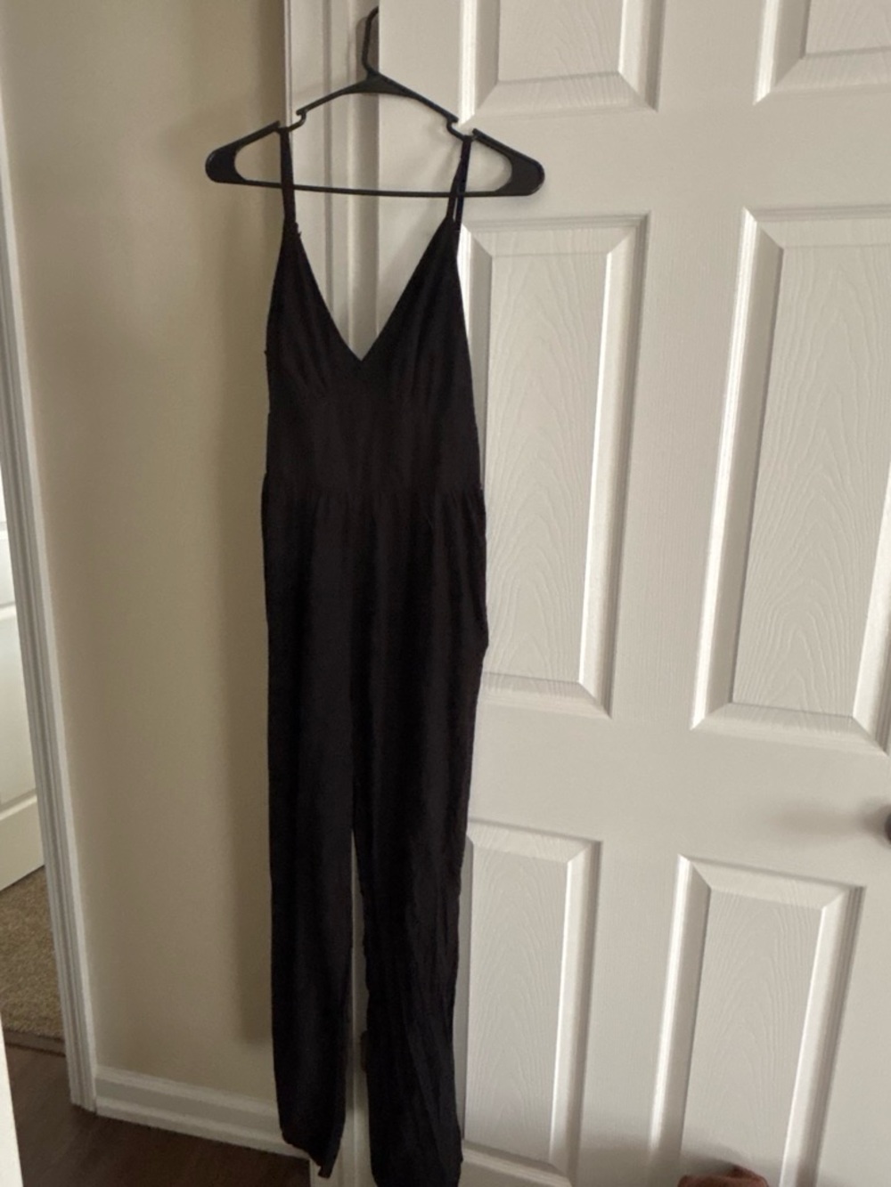 Source Unknown Black V-Neck Spaghetti Strap Jumpsuit